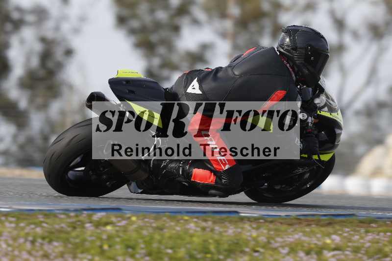 /Archiv-2024/02 29.01.-02.02.2024 Moto Center Thun Jerez/Gruppe gruen-green/87